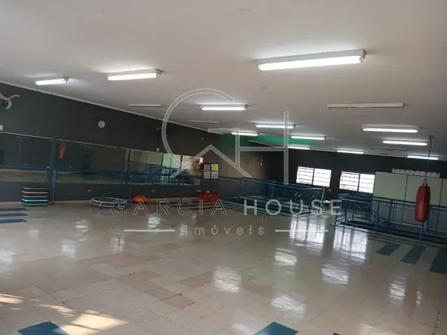 Prédio à venda, no bairro Parque Anhangüera em Ribeirão Preto