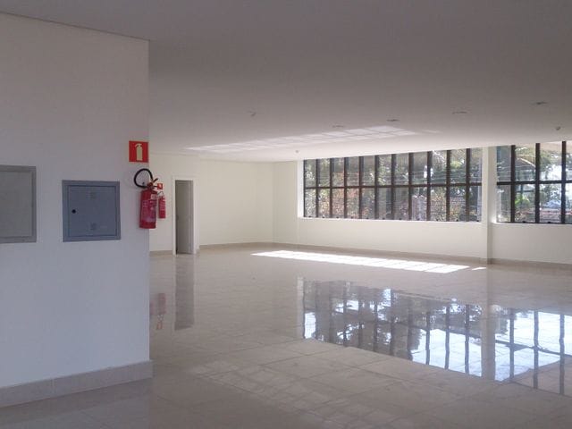 Prédio com 1390m², à venda, no bairro Ahú em Curitiba
