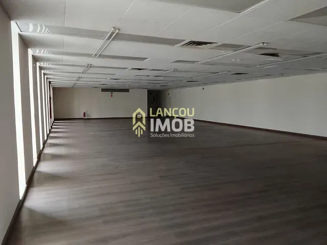 Prédio para alugar, no bairro Centro em Jundiaí