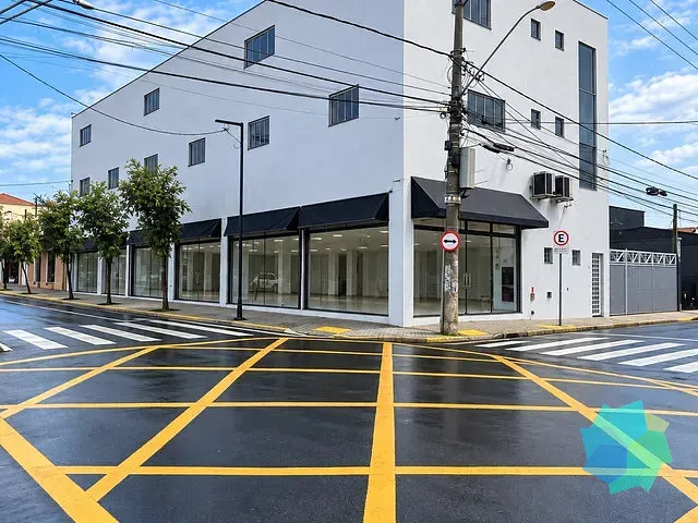 Prédio com 1050m², para alugar, no bairro Centro em Salto