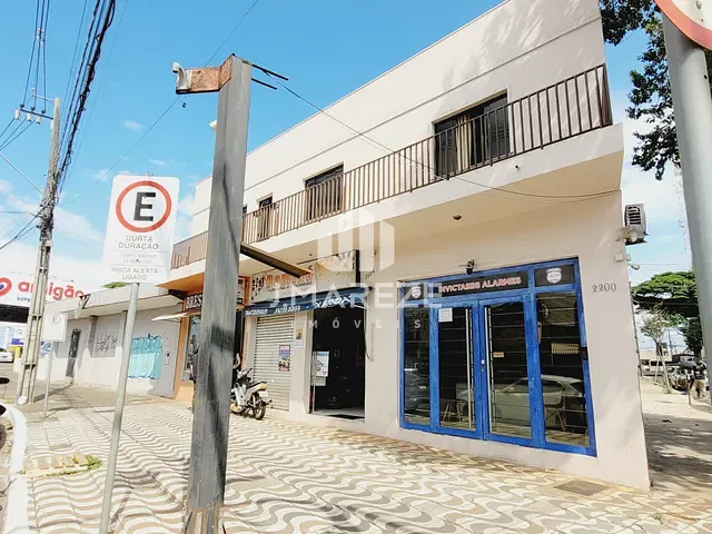 Prédio com 381m², à venda, no bairro Centro em Apucarana