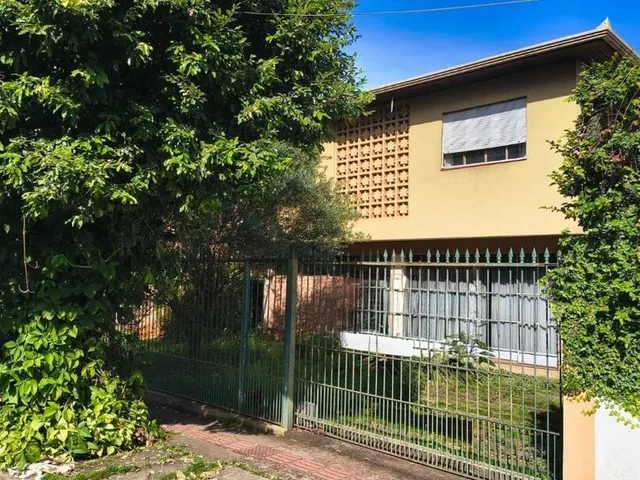 Prédio com 231m² 4 quartos e 4 banheiros, para alugar, no bairro Centro em Londrina