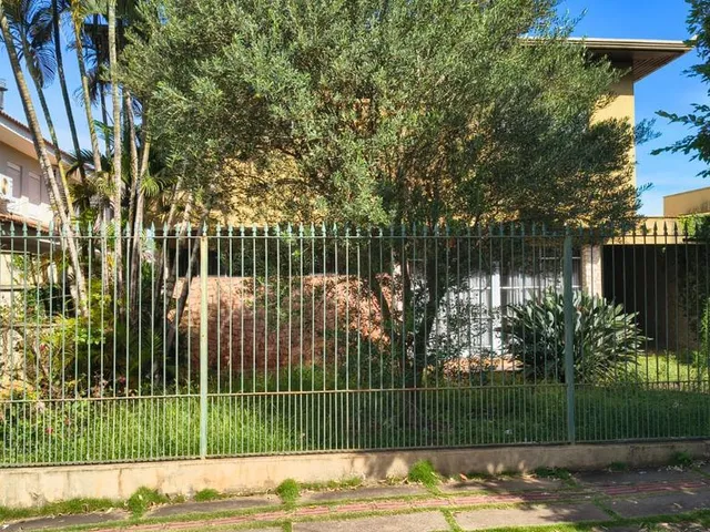 Prédio com 231m² 4 quartos e 4 banheiros, para alugar, no bairro Centro em Londrina