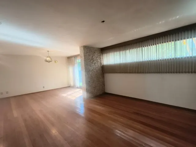 Prédio com 231m² 4 quartos e 4 banheiros, para alugar, no bairro Centro em Londrina