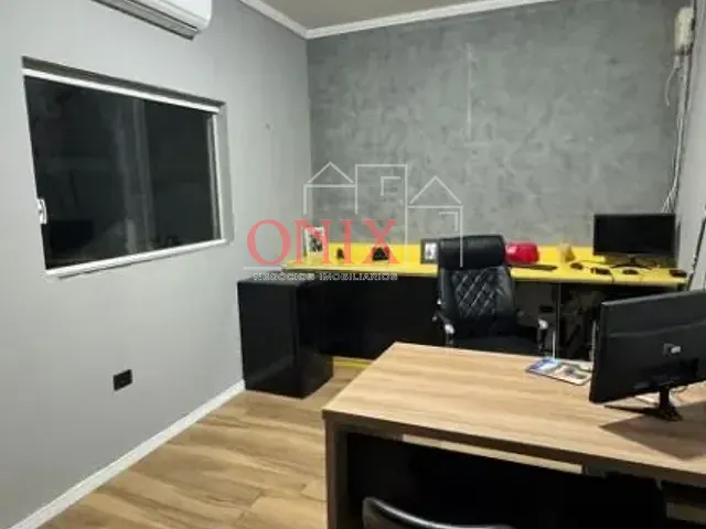 Prédio com 230m², à venda, no bairro Jundiapeba em Mogi das Cruzes