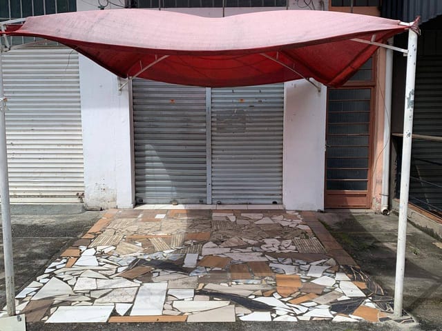 Prédio com 300m², à venda, no bairro Loteamento João Tamborindeguy Fernandes em Pindamonhangaba