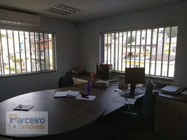 Prédio com 472m², à venda ou para alugar, no bairro Jardim Maringá em São Paulo