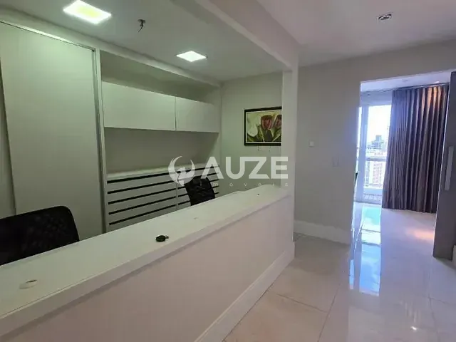 Prédio com 40m², à venda, no bairro Vila Izabel em Curitiba