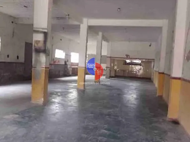 Prédio com 360m², à venda, no bairro Praia da Esperança (Praia de Mauá) em Magé