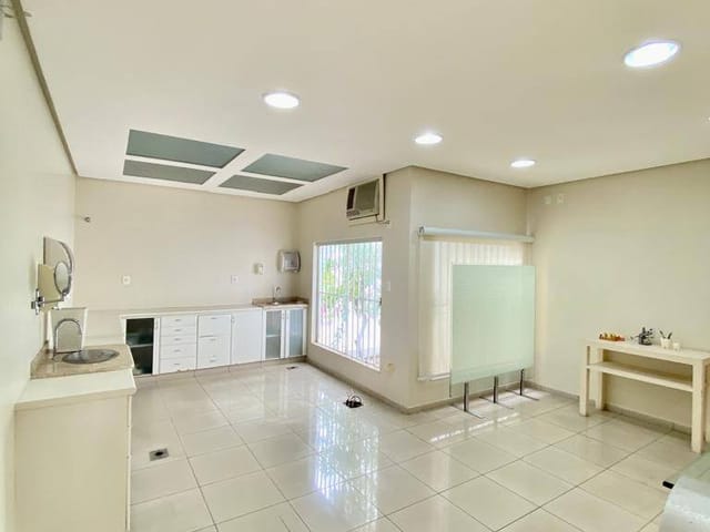 Foto do Prédio - Prédio Comercial para venda e locação com 3 pavimentos, 11 salar e 15 vagas de garagem no Jardim Cuiabá, Cuiabá, MT | Intelligence Imóveis