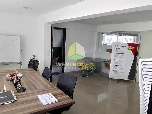 Prédio com 920m², à venda, no bairro Vila Mogilar em Mogi das Cruzes