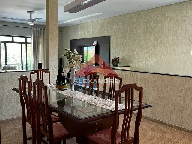 Prédio com 382m², à venda, no bairro Vila Tesouro em São José dos Campos