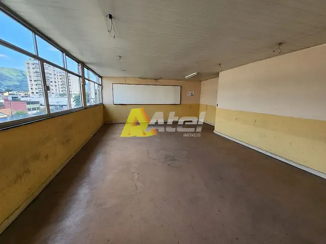Prédio com 400m², à venda ou para alugar, no bairro Cascadura em Rio de Janeiro