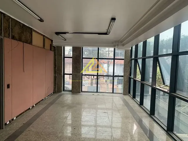 Prédio com 490m², para alugar, no bairro Campo Belo em São Paulo