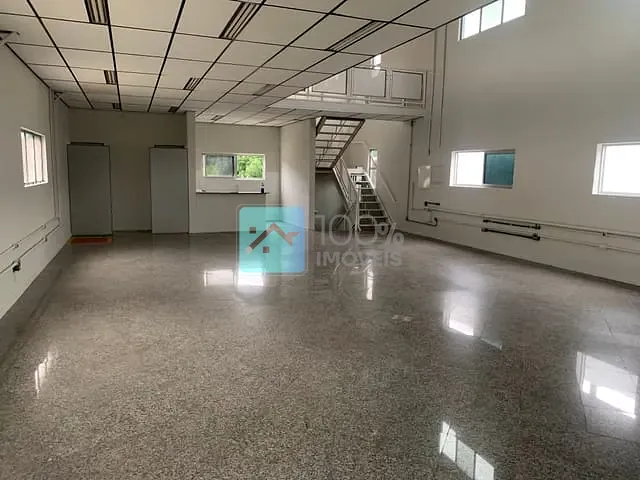 Prédio com 4047m², para alugar, no bairro Chácaras Reunidas em São José dos Campos