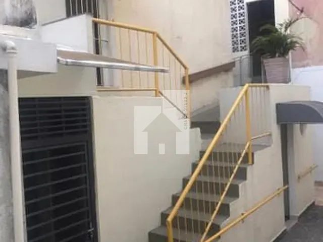 Prédio com 300m², à venda, no bairro Vila Boaventura em Jundiaí