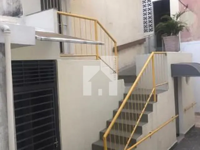 Prédio com 300m², à venda, no bairro Vila Boaventura em Jundiaí