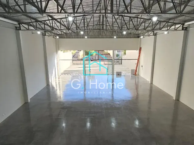Prédio com 800m², para alugar, no bairro Vila Ipiranga em Londrina