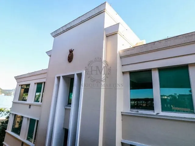 Prédio com 5800m², à venda, no bairro São Cristóvão em Rio de Janeiro