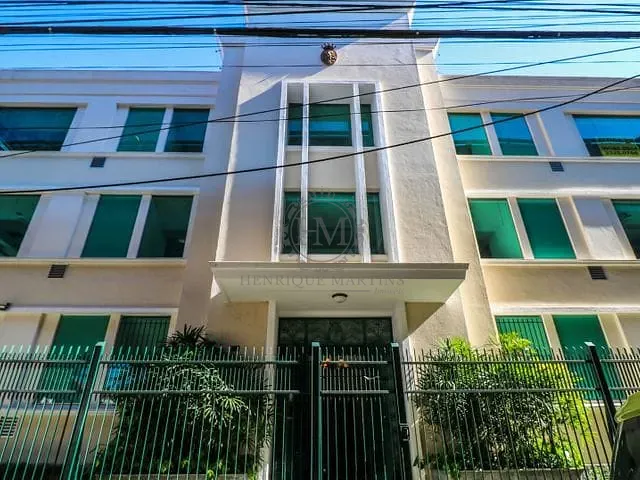 Prédio com 5800m², à venda, no bairro São Cristóvão em Rio de Janeiro