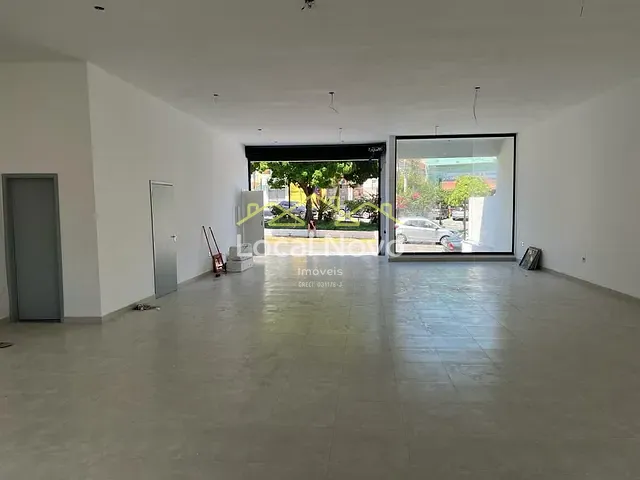 Prédio com 540m², para alugar, no bairro Jardim Paraventi em Guarulhos