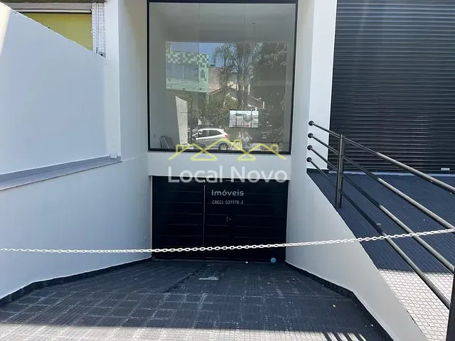 Prédio com 540m², para alugar, no bairro Jardim Paraventi em Guarulhos
