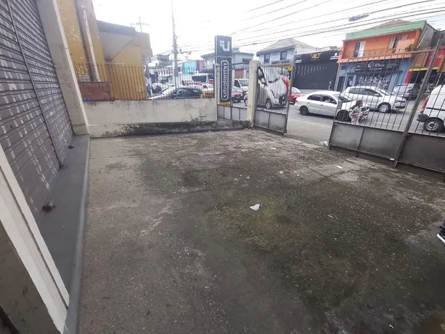 Prédio com 400m², para alugar, no bairro Vila Regente Feijó em São Paulo
