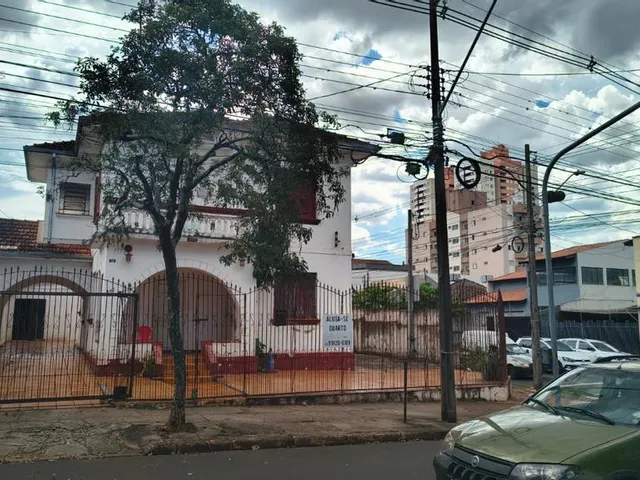 Prédio com 294m² 5 quartos e 5 banheiros, à venda, no bairro Centro em Londrina