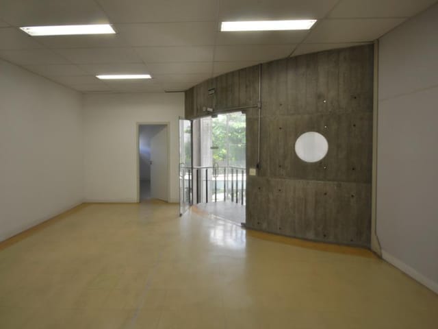 Prédio com 1970m², para alugar, no bairro Barra Funda em São Paulo