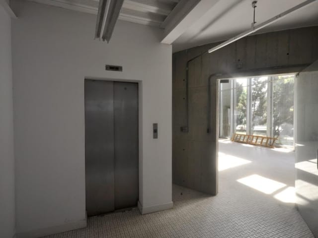 Prédio com 1970m², para alugar, no bairro Barra Funda em São Paulo