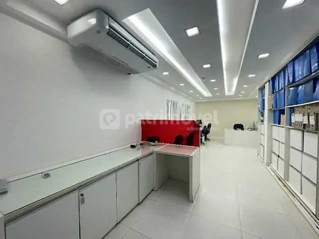 Prédio com 472m², à venda, no bairro Barra da Tijuca em Rio de Janeiro