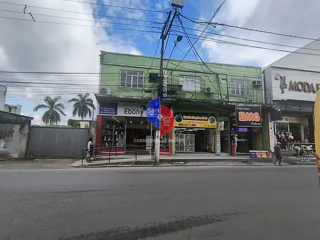Prédio à venda, no bairro Piabetá (Inhomirim) em Magé