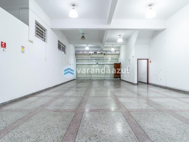 Prédio para alugar, no bairro Vila Marieta em São Paulo