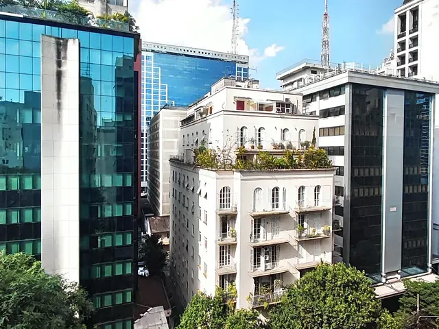 Conjunto para alugar, no bairro Cerqueira César em São Paulo
