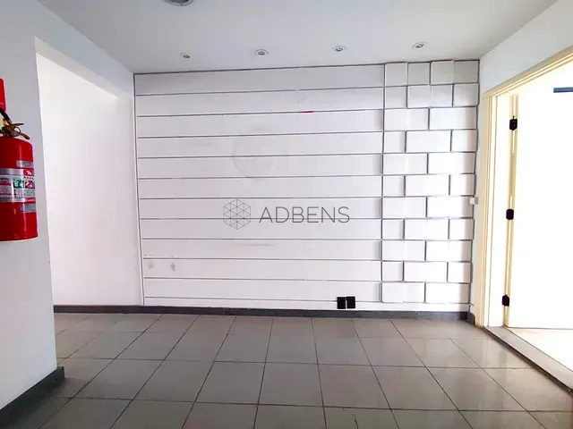 Conjunto para alugar, no bairro Cerqueira César em São Paulo