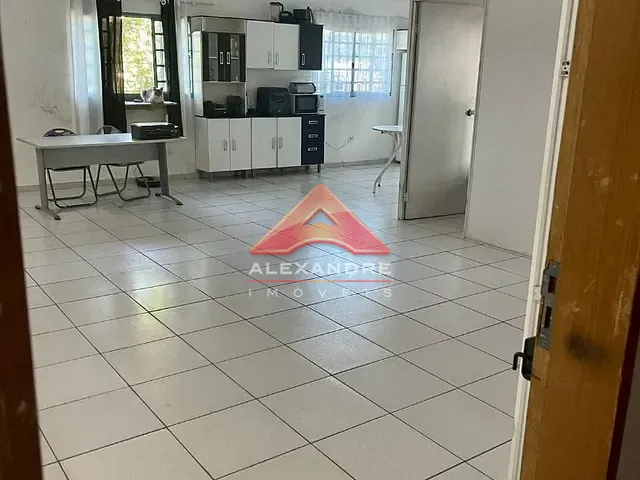Prédio com 206m², à venda, no bairro Jardim Ismênia em São José dos Campos