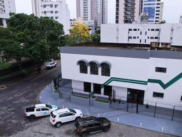 Prédio à venda ou para alugar, no bairro Centro em Campos dos Goytacazes