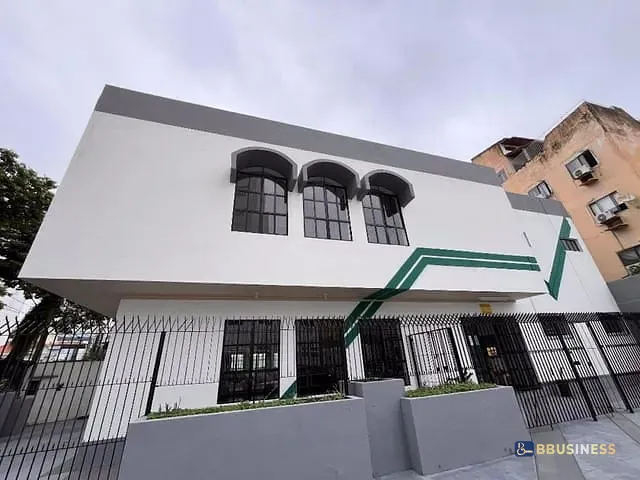 Prédio à venda, no bairro Centro em Campos dos Goytacazes