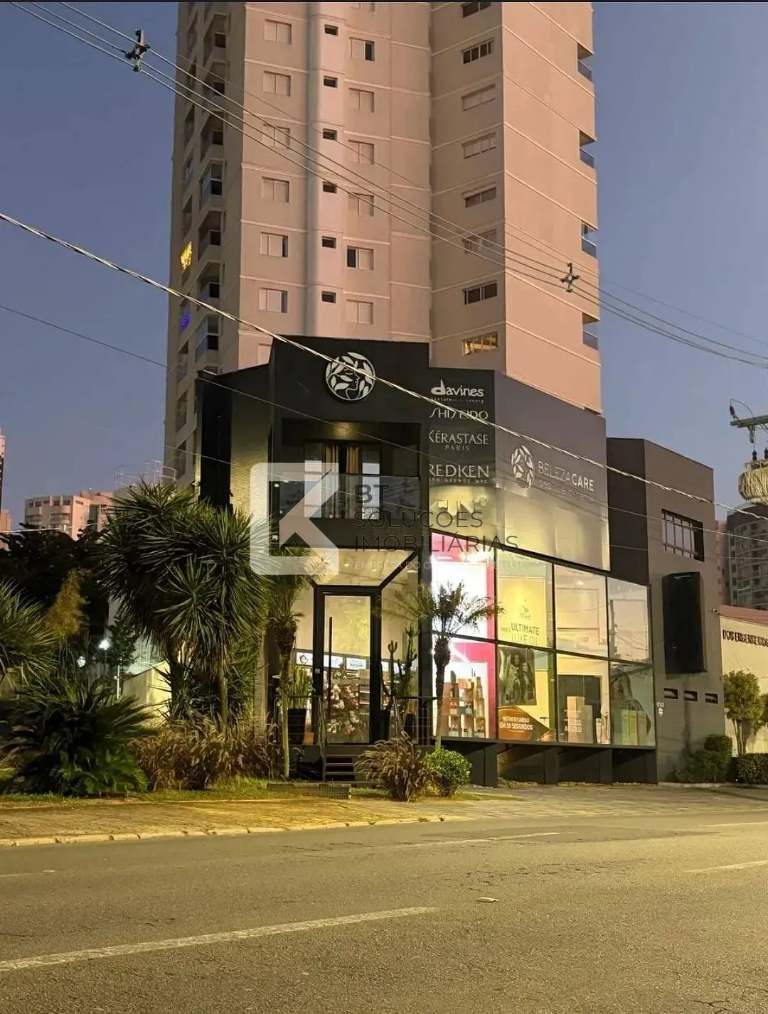 Prédio Inteiro, 250 m² - Foto 1