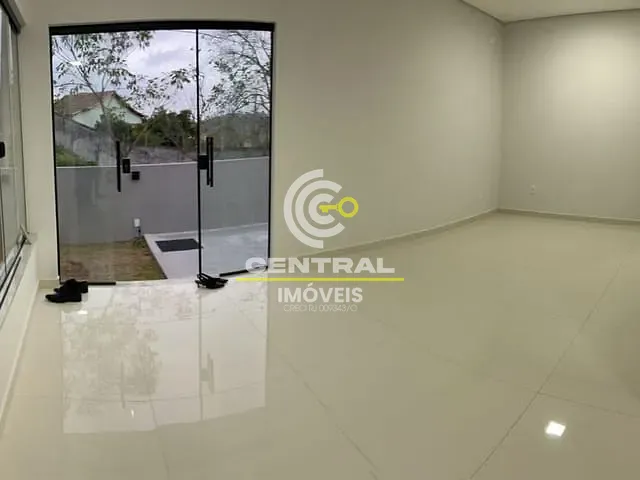 Prédio com 179m² 2 quartos e 2 banheiros, à venda, no bairro Venda das Pedras em Itaboraí