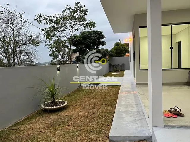 Prédio com 179m² 2 quartos e 2 banheiros, à venda, no bairro Venda das Pedras em Itaboraí