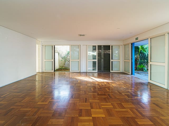 Foto do Prédio - Casa comercial para venda, 334m² | Correteria Imóveis