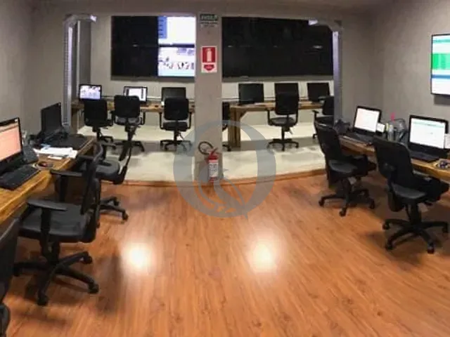 Prédio com 200m², à venda ou para alugar, no bairro Parque Colonial em São Paulo