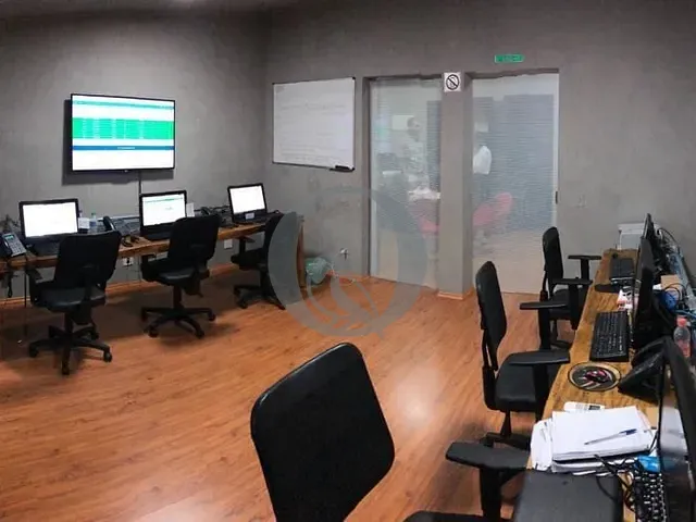 Prédio com 200m², à venda ou para alugar, no bairro Parque Colonial em São Paulo