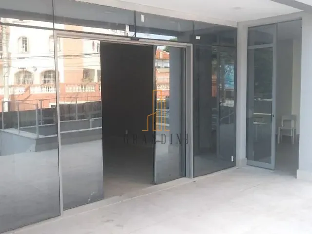 Prédio com 675m², à venda ou para alugar, no bairro Batistini em São Bernardo do Campo