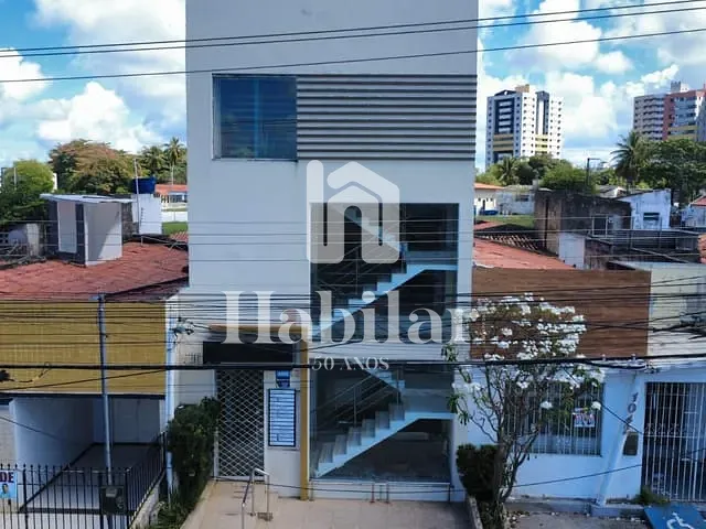 Prédio à venda, no bairro Suíssa em Aracaju