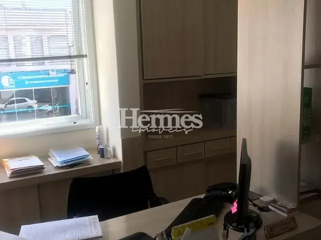 Prédio com 300m², à venda, no bairro Jardim de Itapoan em Paulínia