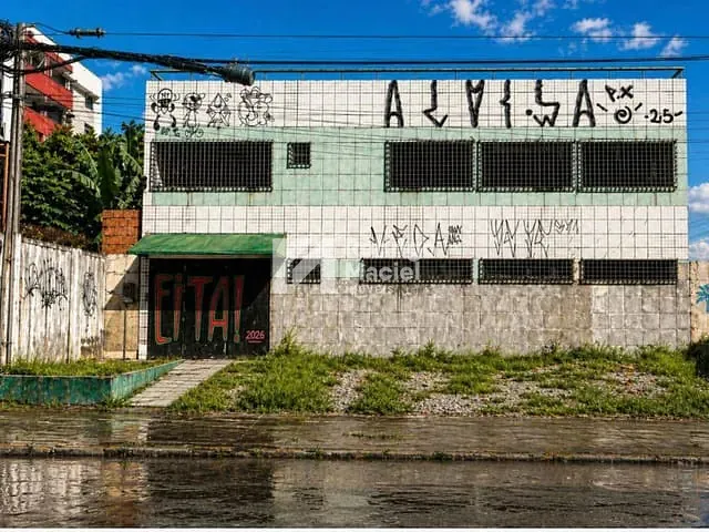 Prédio com 330m², para alugar, no bairro Iputinga em Recife