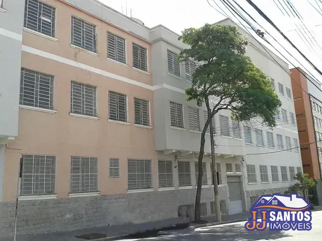 Prédio com 5000m², à venda, no bairro Quarta Parada em São Paulo
