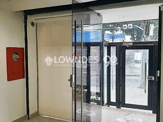 Prédio à venda, no bairro Laranjeiras em Rio de Janeiro